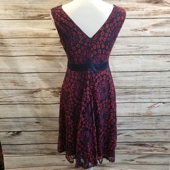 Classic fit Dress - Picture 3 of 6